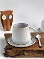 Kubek ceramiczny ze spodkiem w stylu boho