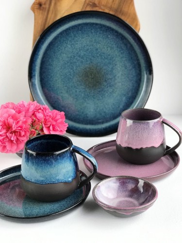 zestaw - taca + talerze + kubki ceramiczne