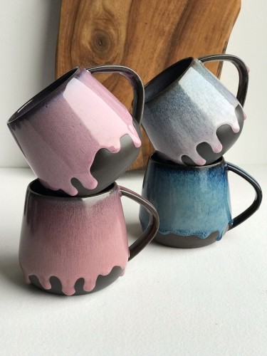 kolorowe kubki ręcznie robione