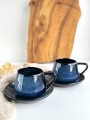 granatowe filiżanki beczułki ze spodkiem