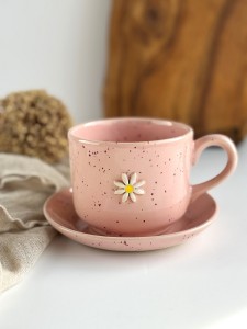 Duża filiżanka ze spodkiem ręcznie robiona 350 ml - Stokrotka różowa